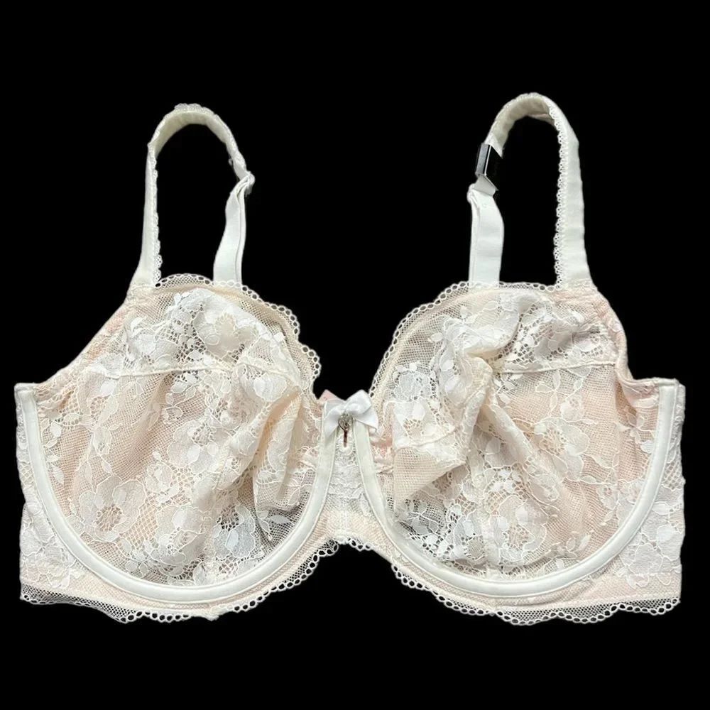 Victoria’s Secret Body by Victorias floral lace Unlined Demi bra White 34B